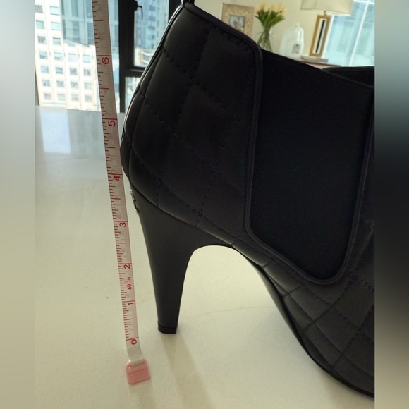 Chanel brown booties quilted size 40 - Picture 6 of 6